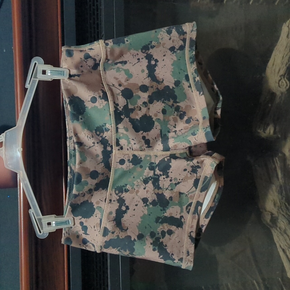 Born primitive shorts